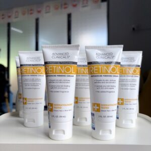 Alternative view of Kem Dưỡng Retinol Hỗ Trợ Chống Lão Hóa, Mờ Nếp Nhăn Cho Da Nhạy Cảm Advanced Clinicals Retinol Firming 59G